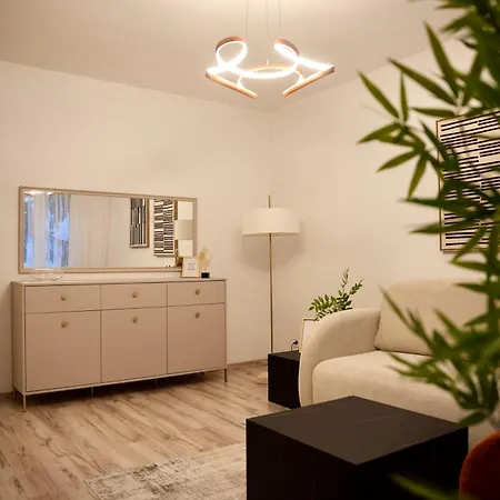 Centrum S Parkovanim Zdarma Zv2 Zvolen