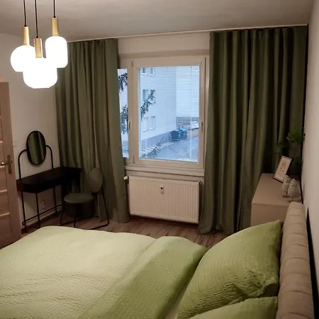 Centrum S Parkovanim Zdarma Zv2 Zvolen