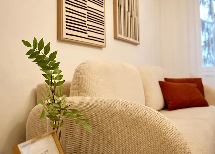 Centrum S Parkovanim Zdarma Zv2 * Zvolen