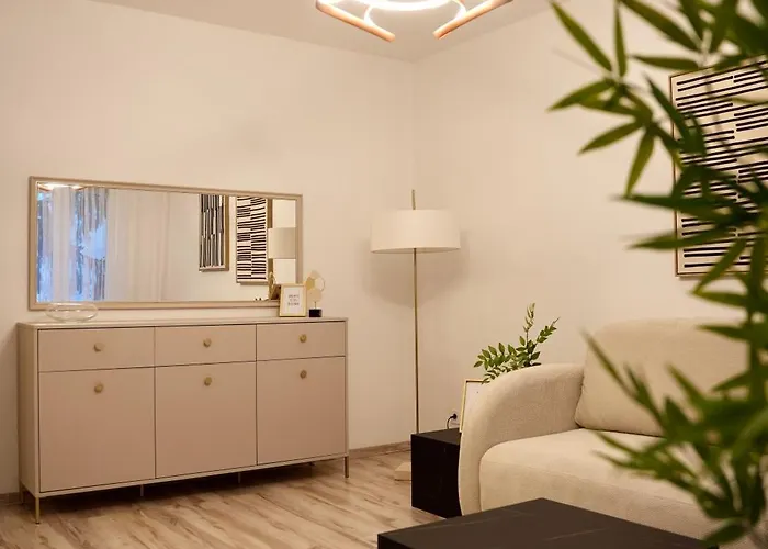 Centrum S Parkovanim Zdarma Zv2 Zvolen